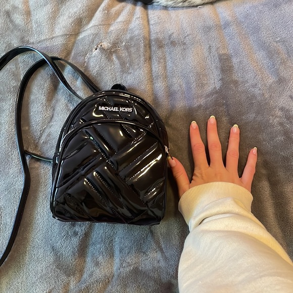 ~Michael Kors mini backpack~ - Picture 2 of 4